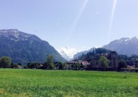 瑞士绝美小镇因特拉肯是瑞士人的避暑山庄