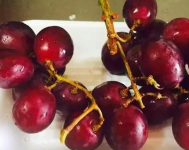 夏季吃葡萄的强大功效
